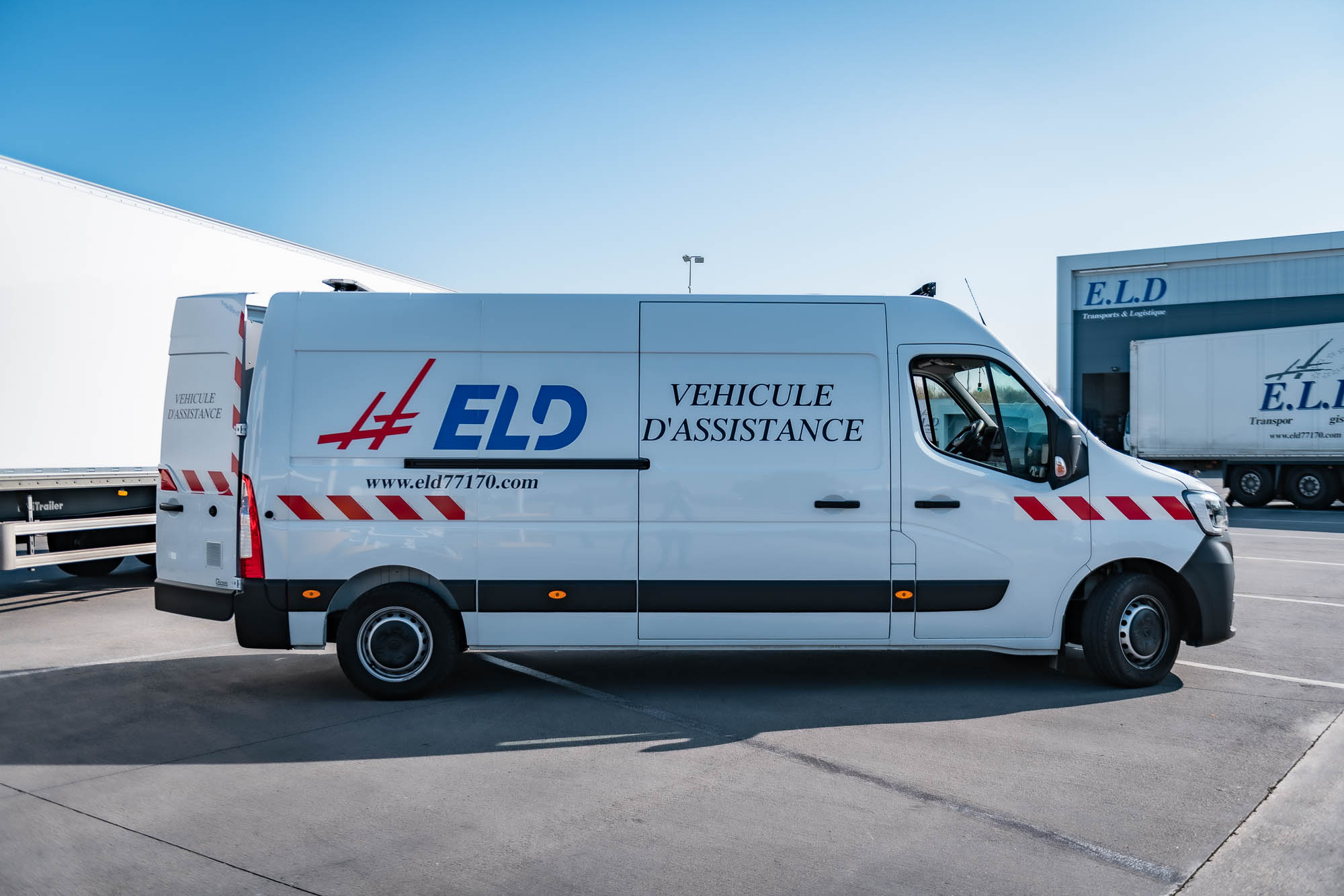 Assistance 24h/24 et 7j/7 : Un véhicule dédié pour des dépannages rapides et efficaces